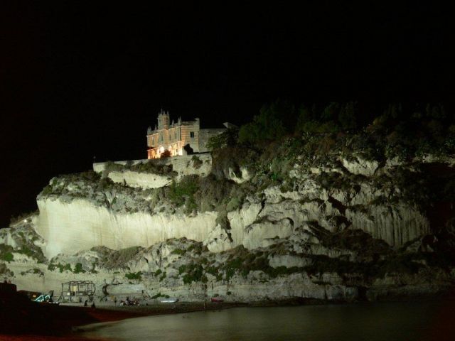 Zdjęcia: Tropea, Kościół na plaży, WłOCHY Zdjęcia: Tropea, Kościół na plaży, WłOCHY