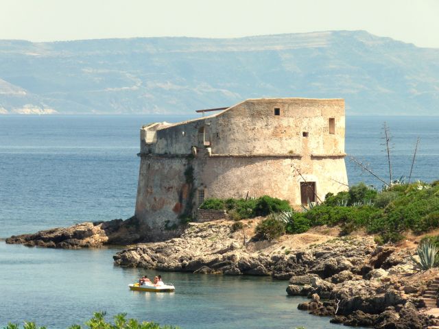 Zdjęcia: Alghero, Sardynia, Jedna z kilku baszt w jednej z zatok, WłOCHY Zdjęcia: Alghero, Sardynia, Jedna z kilku baszt w jednej z zatok, WłOCHY