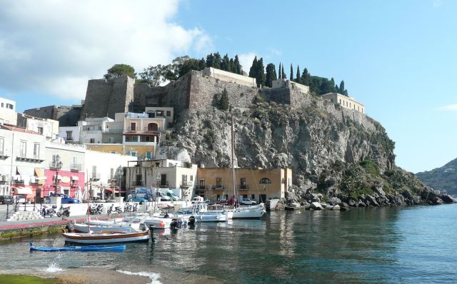 Zdjęcia: Lipari, Wyspy Liparyjskie, Fort na Lipari, WłOCHY Zdjęcia: Lipari, Wyspy Liparyjskie, Fort na Lipari, WłOCHY