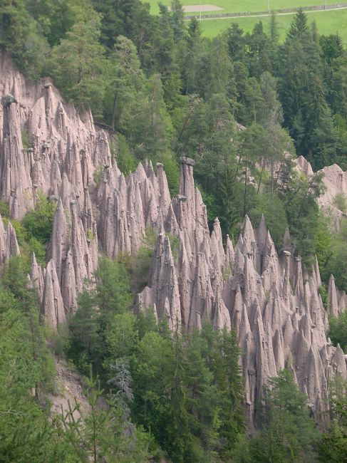 Zdjęcia: Renon, Południowy Tyrol, Piramidy ziemne w Renon, WłOCHY Zdjęcia: Renon, Południowy Tyrol, Piramidy ziemne w Renon, WłOCHY