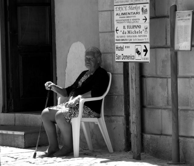 Zdjęcia: Erice, Sycylia , Sycylijska "baba", WłOCHY Zdjęcia: Erice, Sycylia , Sycylijska "baba", WłOCHY