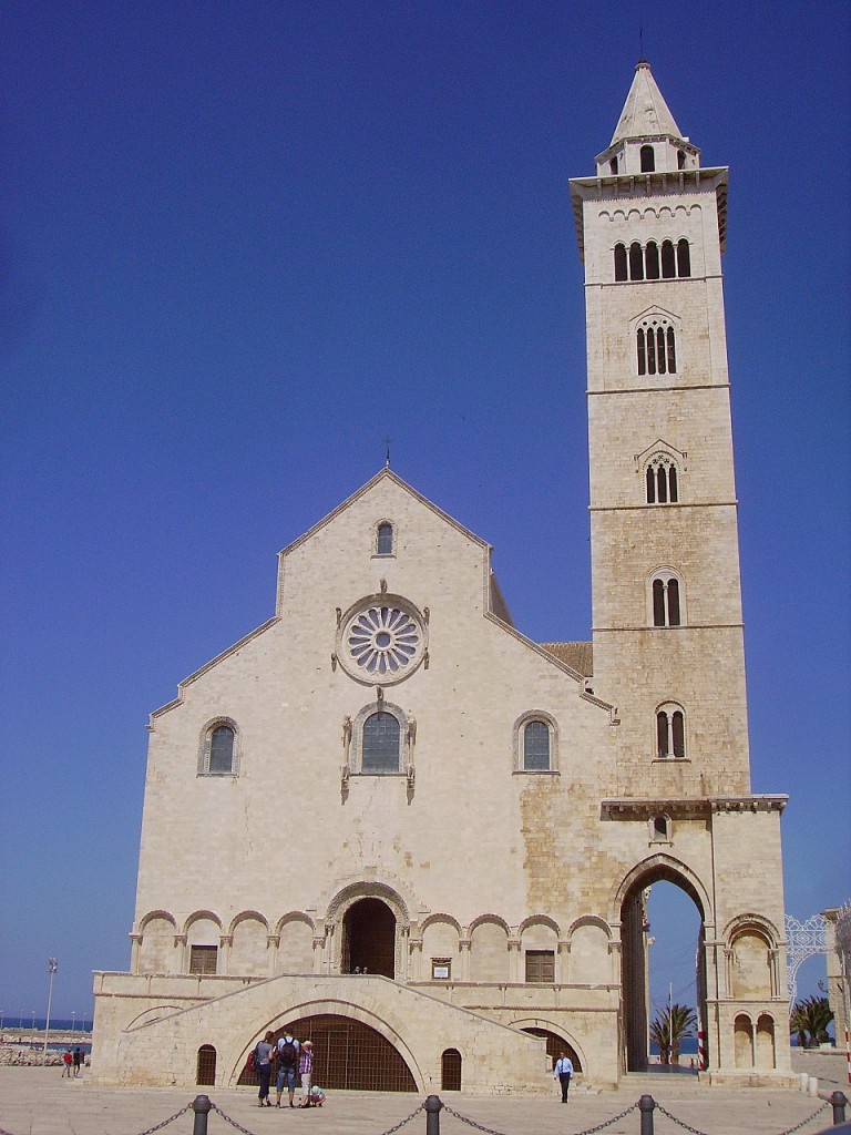 Zdjęcia: Trani, Apulia, niezwykła katedra w Trani, WłOCHY Zdjęcia: Trani, Apulia, niezwykła katedra w Trani, WłOCHY