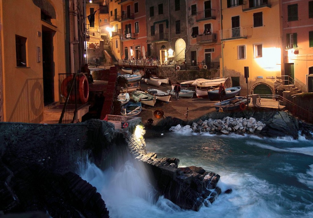 Zdjęcia: Riomaggiore, Cinque Terre, Nocny sztorm, WłOCHY Zdjęcia: Riomaggiore, Cinque Terre, Nocny sztorm, WłOCHY