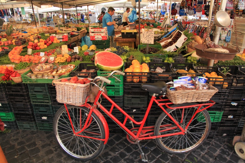 Zdjęcia: Rzym, Lacjum, Stragan na Campo de' Fiori, WłOCHY Zdjęcia: Rzym, Lacjum, Stragan na Campo de' Fiori, WłOCHY