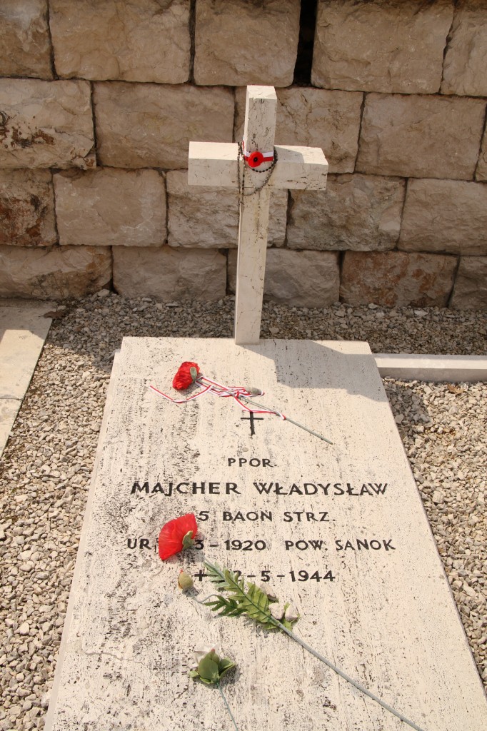 Zdjęcia: MONTE CASSIO, MONTE CASSINO, CMENTARZ WOJENNY , WłOCHY Zdjęcia: MONTE CASSIO, MONTE CASSINO, CMENTARZ WOJENNY , WłOCHY