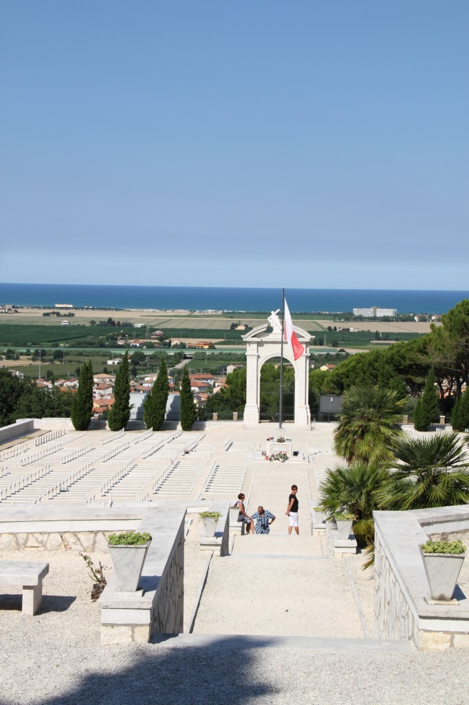 Zdjęcia: LORETO , MARCHE  , CMENTARZ WOJENNY , WłOCHY Zdjęcia: LORETO , MARCHE  , CMENTARZ WOJENNY , WłOCHY