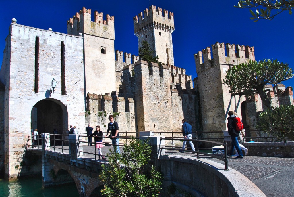 Zdjęcia: Sirmione, Lombardia, SIRMIONE, WłOCHY Zdjęcia: Sirmione, Lombardia, SIRMIONE, WłOCHY