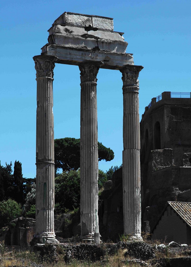 Zdjęcia: Forum Romanum, Rzym, Świątynia Kastora, WłOCHY Zdjęcia: Forum Romanum, Rzym, Świątynia Kastora, WłOCHY