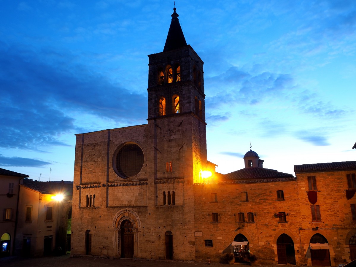 Zdjęcia: Bevagna, Umbria, Bevagna wieczorem, WłOCHY Zdjęcia: Bevagna, Umbria, Bevagna wieczorem, WłOCHY