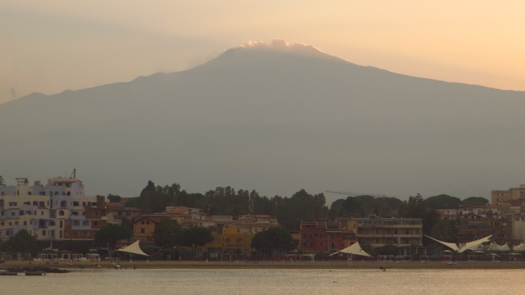 Zdjęcia: Giardini Naxos, Sycylia, Etna o zachodzie słońca, WłOCHY Zdjęcia: Giardini Naxos, Sycylia, Etna o zachodzie słońca, WłOCHY