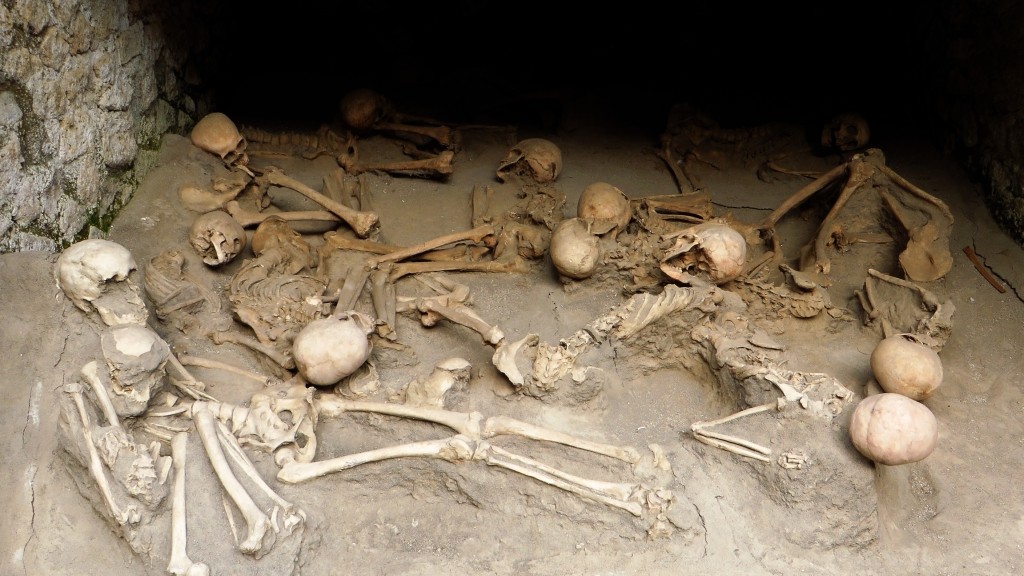 Zdjęcia: Ercolano Scavi, Kampania, ślady dawnej tragedii, WłOCHY Zdjęcia: Ercolano Scavi, Kampania, ślady dawnej tragedii, WłOCHY