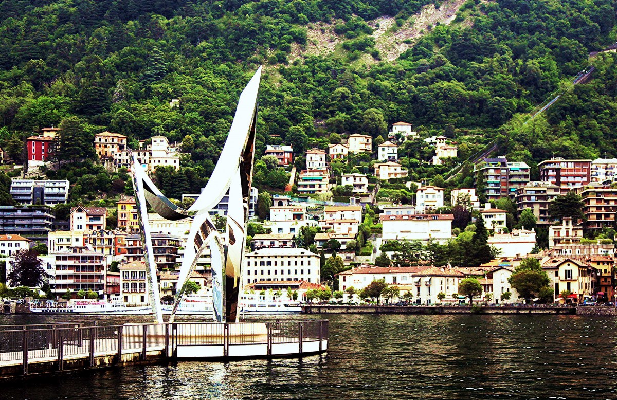 Zdjęcia: Como, Lombardia, The Life Electric, rzeźba Daniela Libeskinda , WłOCHY Zdjęcia: Como, Lombardia, The Life Electric, rzeźba Daniela Libeskinda , WłOCHY