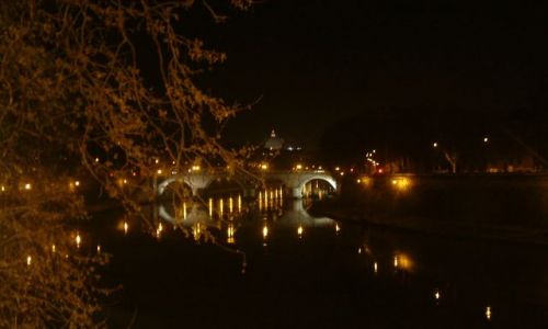 Zdjęcie WłOCHY / Rzym  / Rzym  / Smutna rzeka