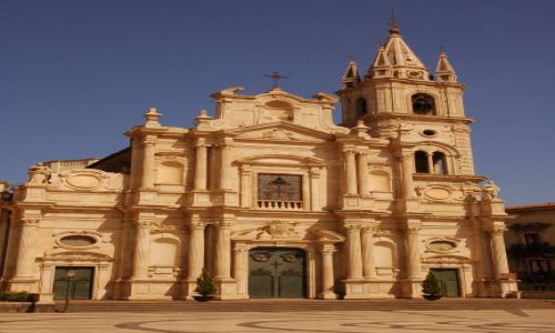 Zdjcie WOCHY / Sycylia / Acireale / Basilica di San Pietro