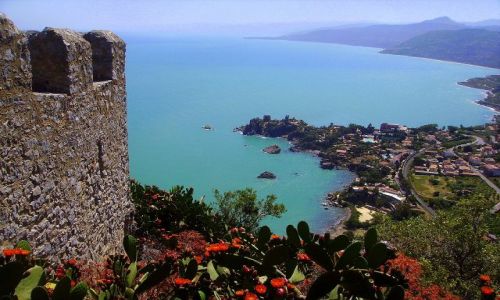 Zdjecie WOCHY / Sycylia / Cefalu - skaa La Rocca / widok z murw twierdzy