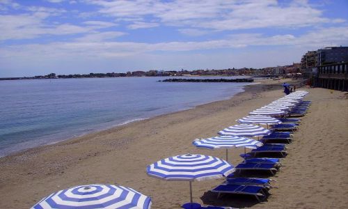 Zdjecie WOCHY / Sycylia / Giardini Naxos / plaa w Giardini Naxos