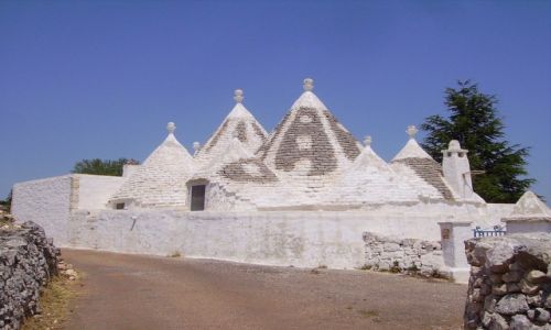Zdjecie WOCHY / Apulia /  jadc bocznymi drogami / na zkrcie wijskiej drogi