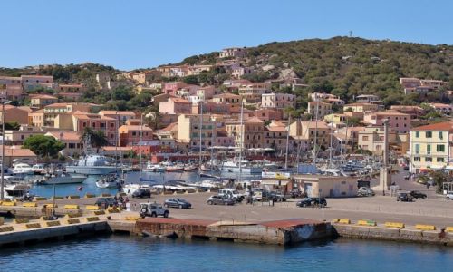 Zdjęcie WłOCHY / Sardynia / Archipelag Della Maddalena / Port...