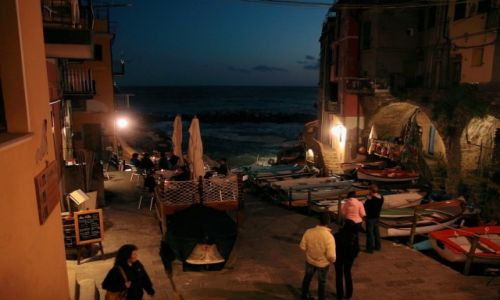 Zdjecie WOCHY / Cinque Terre / Riomaggiore / Wieczr w Riomaggiore