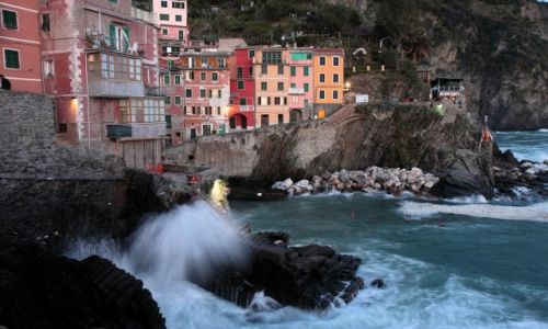 Zdjecie WOCHY / Cinque Terre / Riomaggiore / Port w Riomaggiore