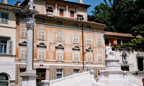 Zdjcie WOCHY / brak / Udine / Udine