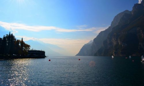Zdjcie WOCHY / TRYDENT / RIVA DEL GARDA / Wczesno poranna Riva del Garda