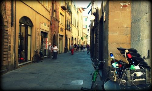 Zdjcie WOCHY / Toskania / Lucca / Lucca - uliczki