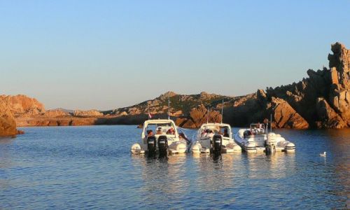 Zdjęcie WłOCHY / Costa Smeralda / Cala Lunga / Postój w zatoce Cala Lunga