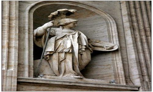 Zdjecie WOCHY / Watykan / uliczka Watykanu / Jadna z wielu figur