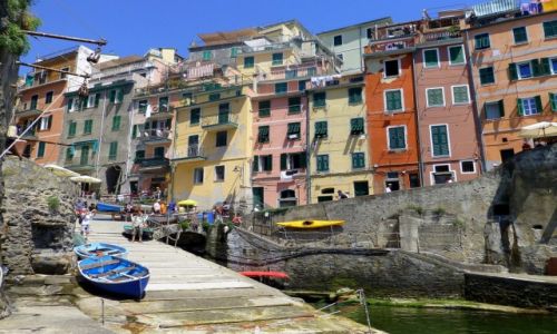Zdjęcie WłOCHY / Liguria / Cinque  Terre / zejście do mariny