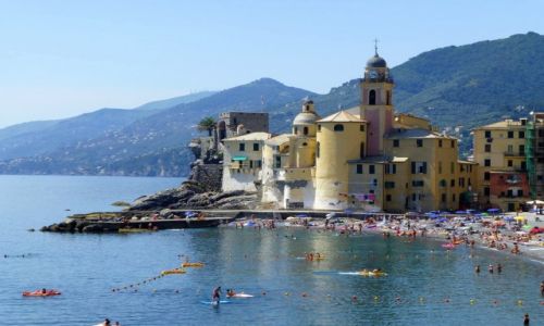 Zdjęcie WłOCHY / Liguria / Camogli / dwa na jednej skale - zamek i kościół