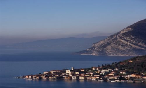 Zdjęcie WłOCHY / - / Lago di Iseo / Lago Di Iseo