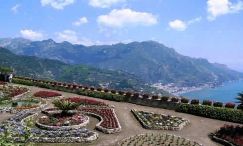 Zdjecie WOCHY / Kampania / Ravello / ogrody w Ravello - widok na Wybrzee Amalfitaskie