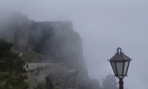 Zdjecie WOCHY / Sycylia / Erice / Mrocznie
