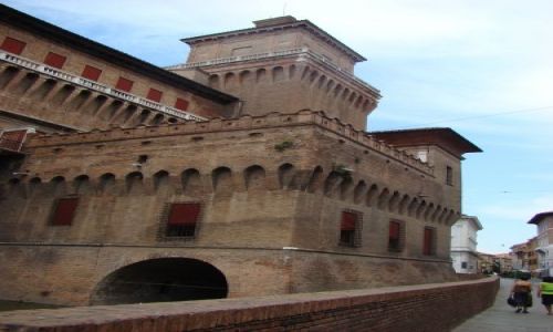 Zdjęcie WłOCHY / ITALIA / FERRARA / ZAMEK