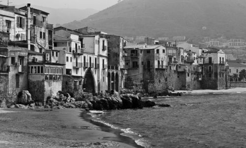 Zdjecie WOCHY / Sycylia / Cefalu / Nabrzee