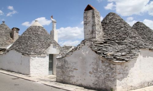 Zdjcie WOCHY / APULIA / ALBEROBELLO  / DOMKI TRULLI 