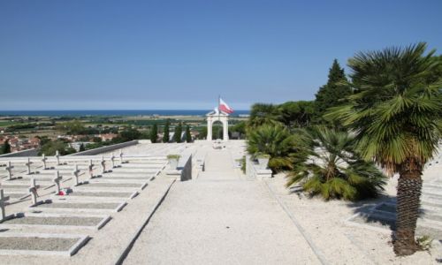 Zdjecie WOCHY / MARCHE   / LORETO  / CMENTARZ WOJENNY 