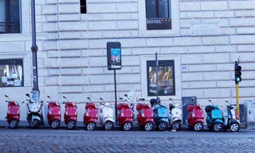 Zdjecie WOCHY / - / Rzym / Rzymskie skutery