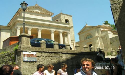 Zdjecie WOCHY / Marche / katedra / San Marino