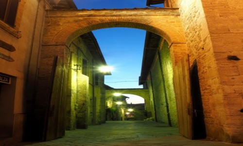 Zdjcie WOCHY / Umbria / Bevagna / Bevagna wieczorem