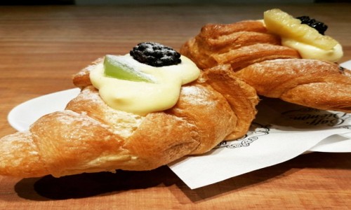 Zdjecie WOCHY / Wenecja Euganejska / Dolo / woskie cornetti 