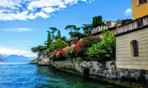 Zdjecie WOCHY / Okolice Jeziora Garda / Jezioro Garda / Widok na jezioro z tarasu.