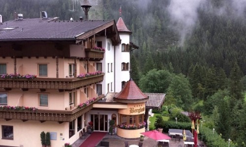 Zdjecie WOCHY / Nad jeziorem Garda / Garda / Hotel Bergland
