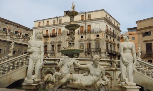 Zdjcie WOCHY / Sycylia / Palermo / Piazza Pretoria