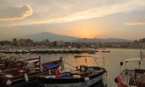 Zdjecie WOCHY / Sycylia / Giardini Naxos / przysta o zachodzie soca