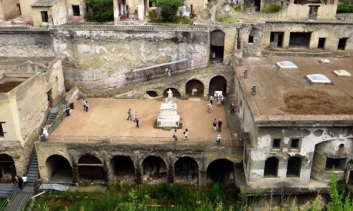 Zdjcie WOCHY / Kampania / Ercolano Scavi / ruiny Herculanum