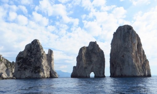 Zdjęcie WłOCHY / Kampania / Capri / wyspa od strony morza