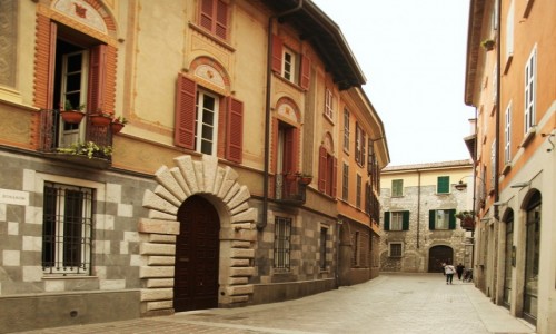 Zdjcie WOCHY / Lombardia / Como / Uliczka