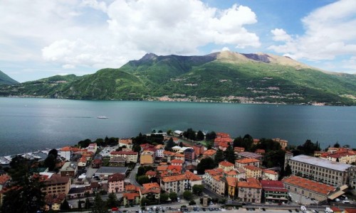 Zdjcie WOCHY / Lombardia / Bellano / Na drugi brzeg